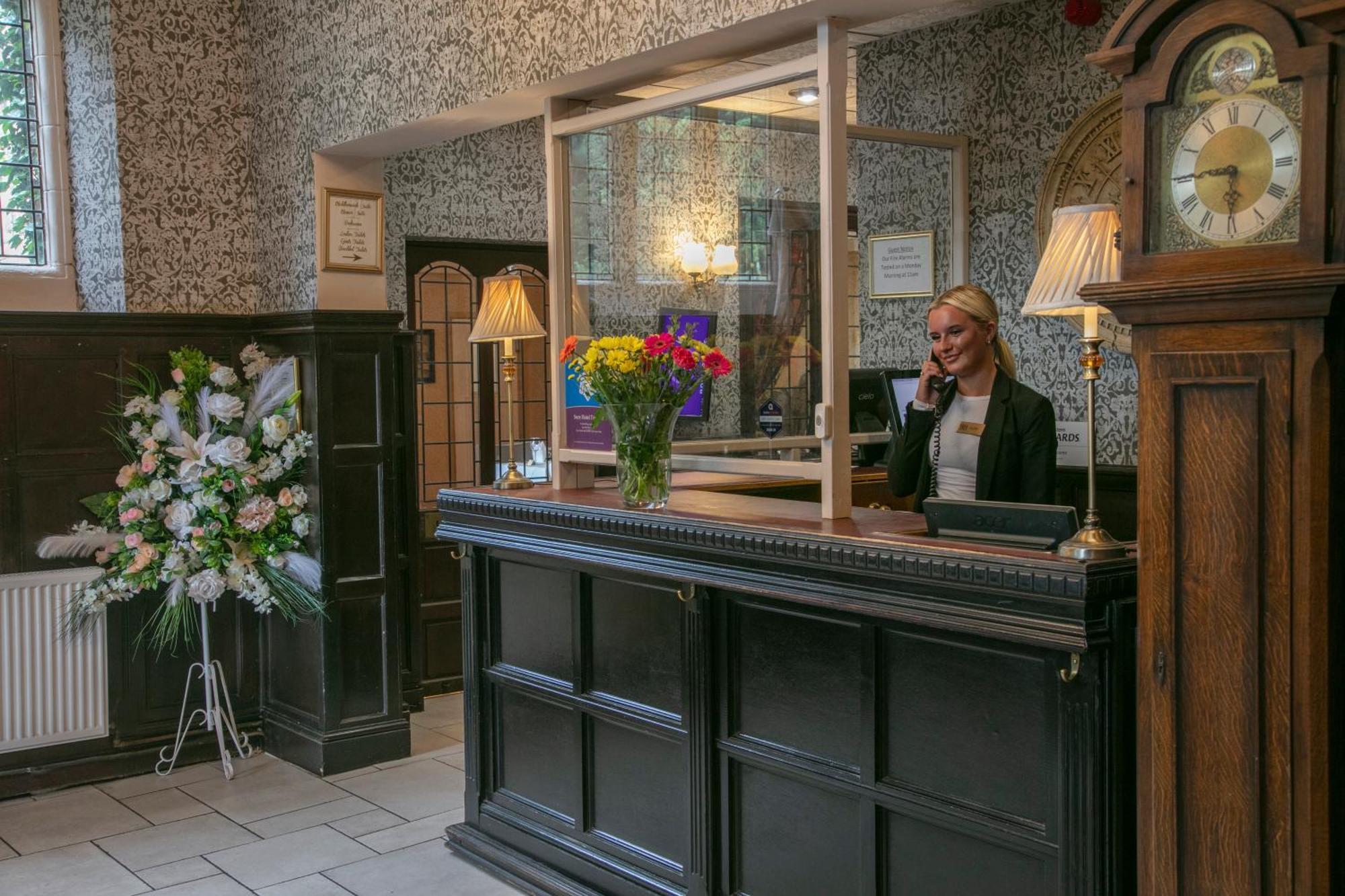 Weston Hall Hotel Sure Hotel Collection By Best Western Bulkington Екстер'єр фото